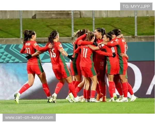 海耶斯:年轻球员为美国女足注入新活力,海耶斯打球视频 海耶斯:年轻球员为美国女足注入新活力,海耶斯打球视频